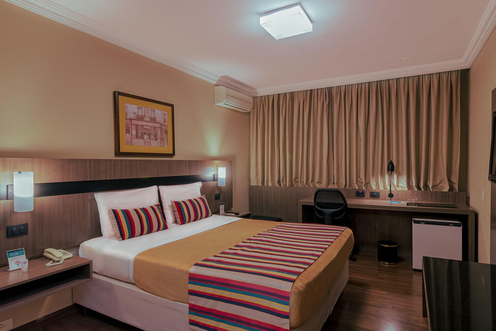 Hotel Deville Express Cascavel Extérieur photo