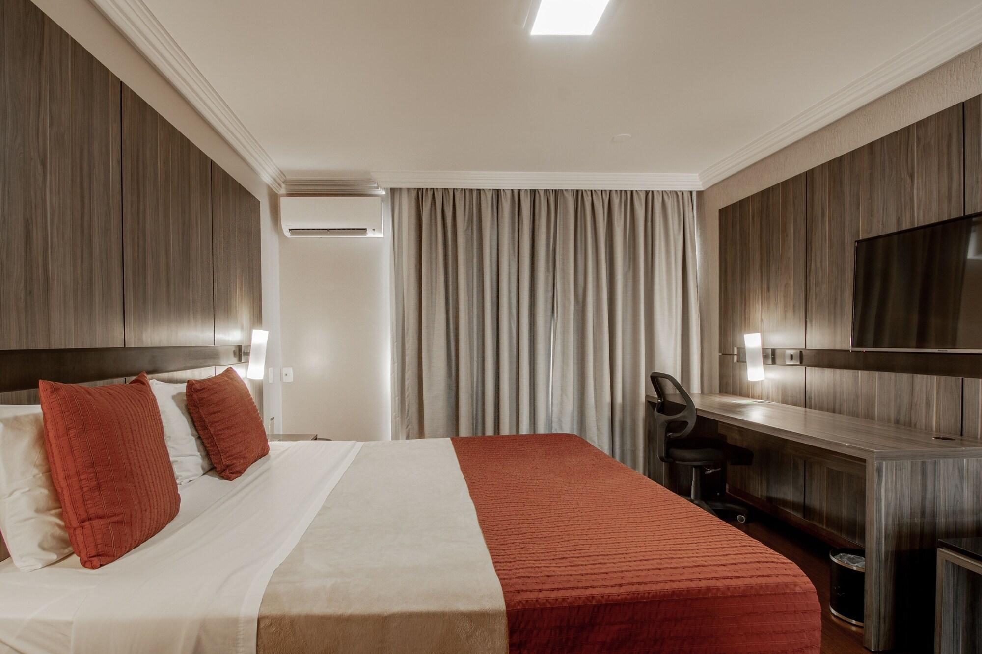 Hotel Deville Express Cascavel Extérieur photo
