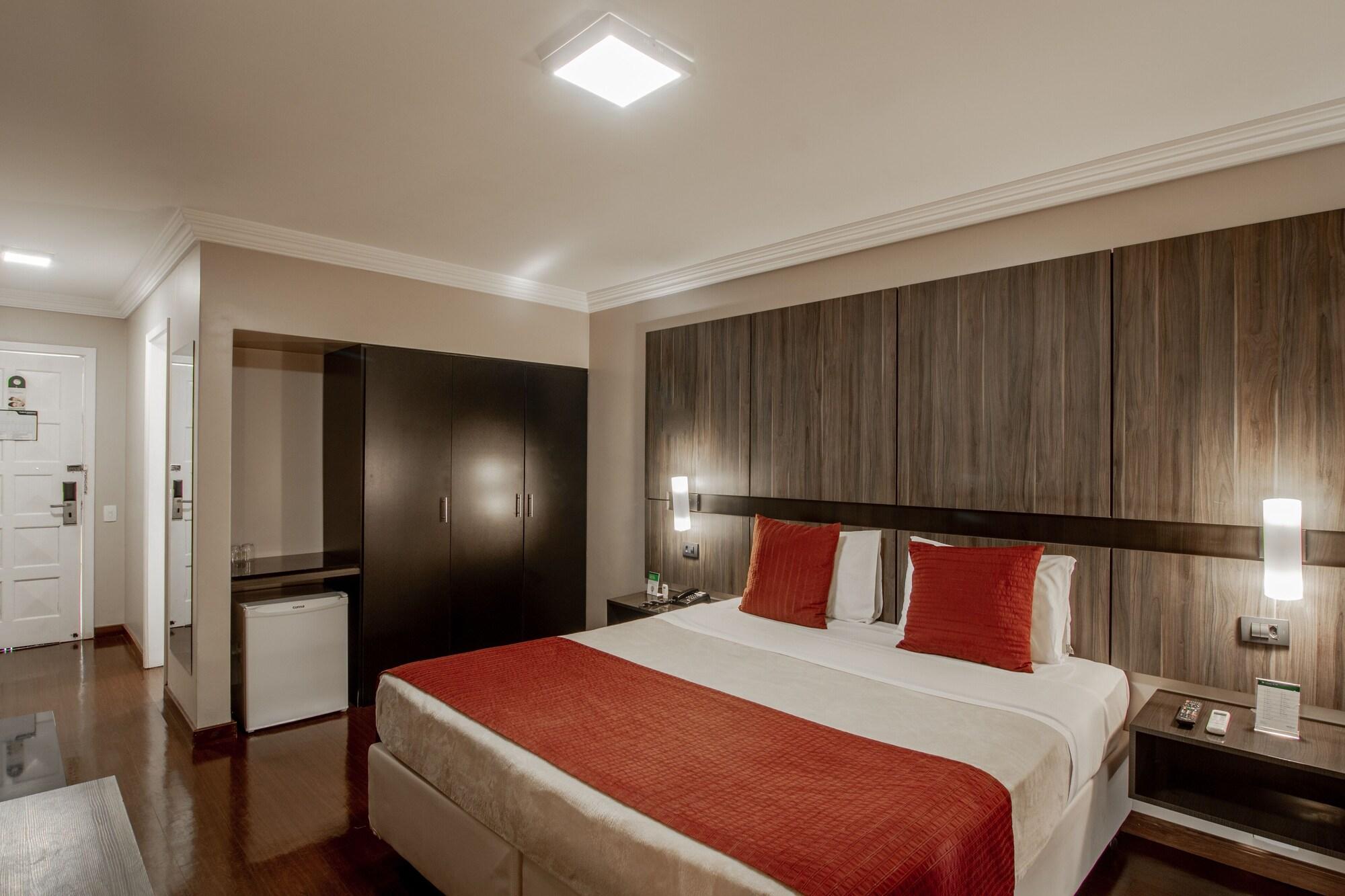 Hotel Deville Express Cascavel Extérieur photo